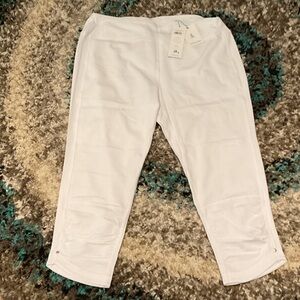 neon buddha White  Capris Leggings